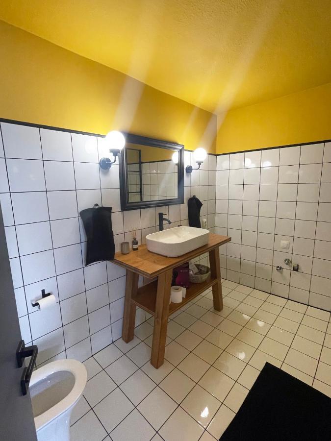 Apartmán Πανέμορφο Design,Ηλιόλουστη Ισόγεια Μεζονέτα Kastoria Exteriér fotografie